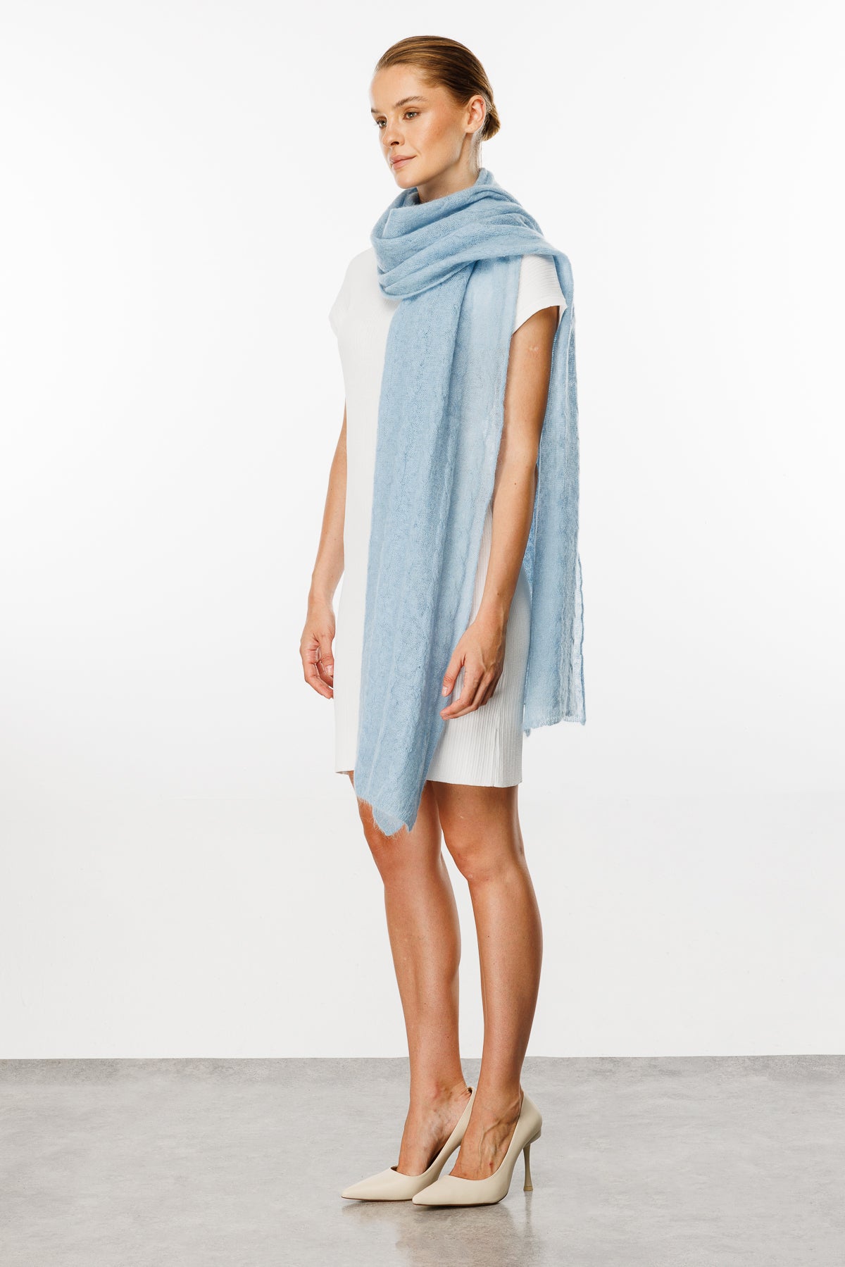 ARINNA SJAAL BLAUW-KABELBREID