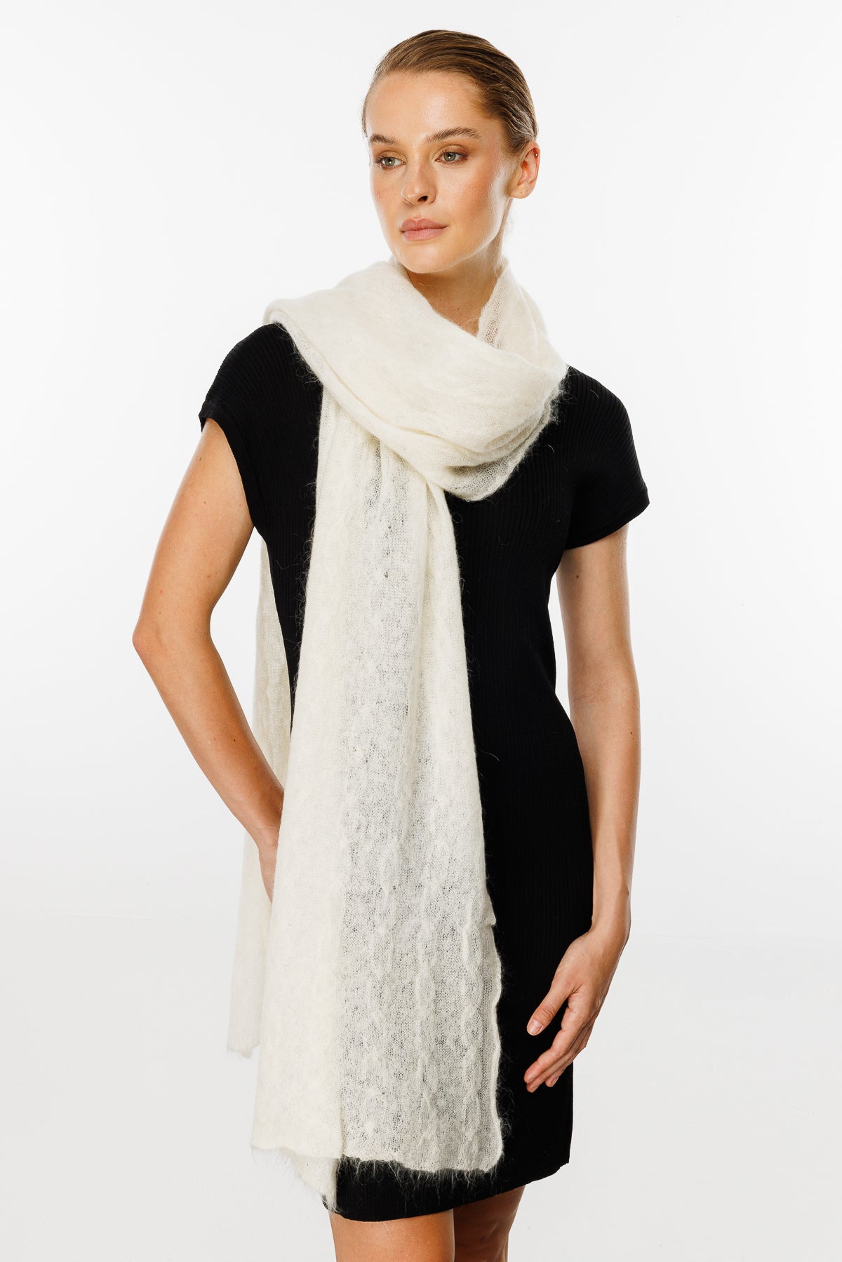 ARINNA ECRU-KABELBREIDE