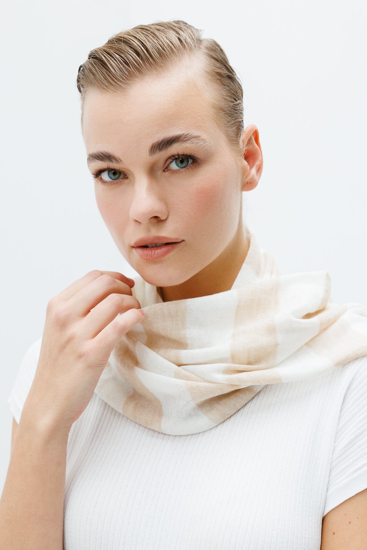 TROIA SJAAL ECRU-BEIGE