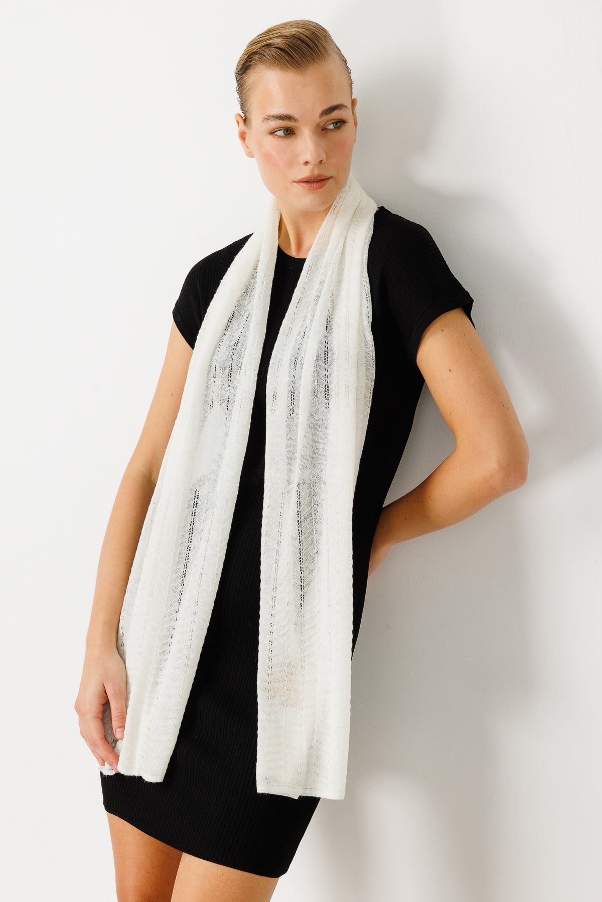 CYBELE SHAWL ECRU