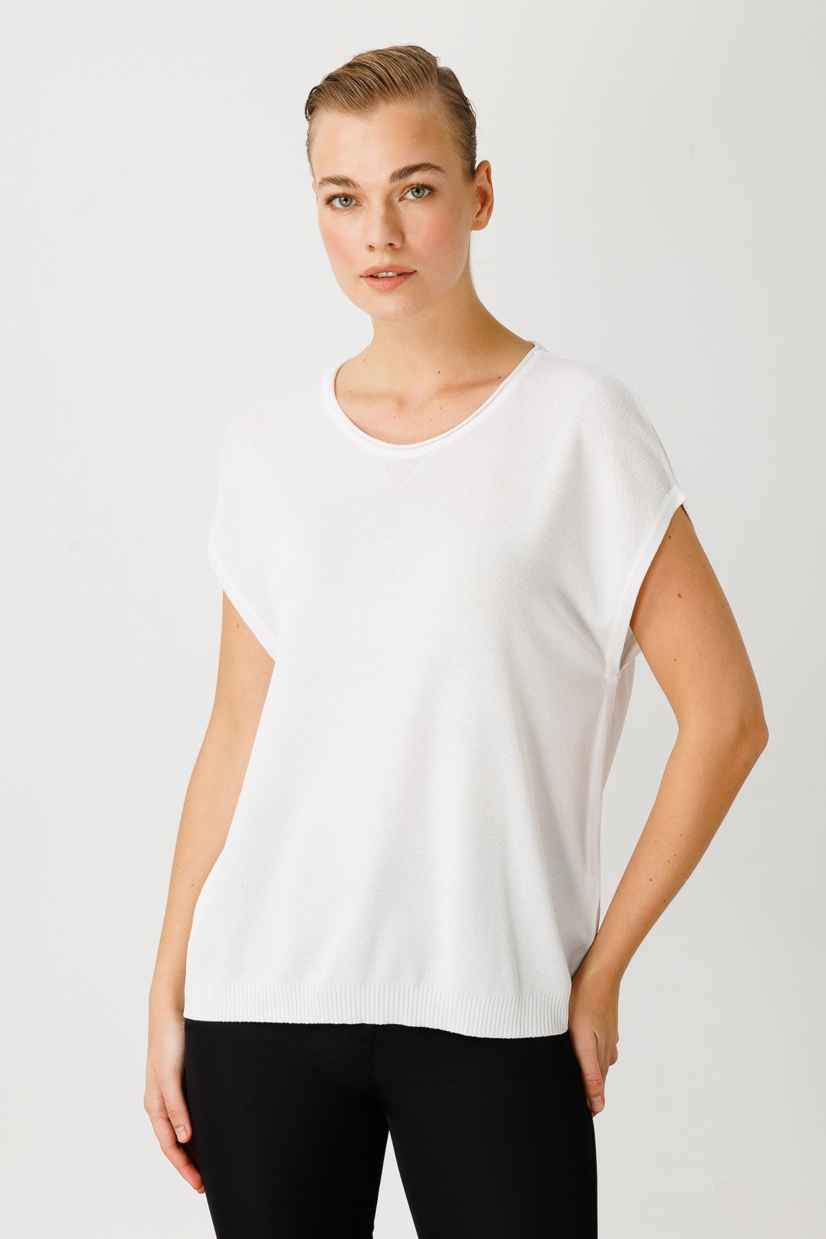 BASIC DIAMOND BLOUSE ECRU