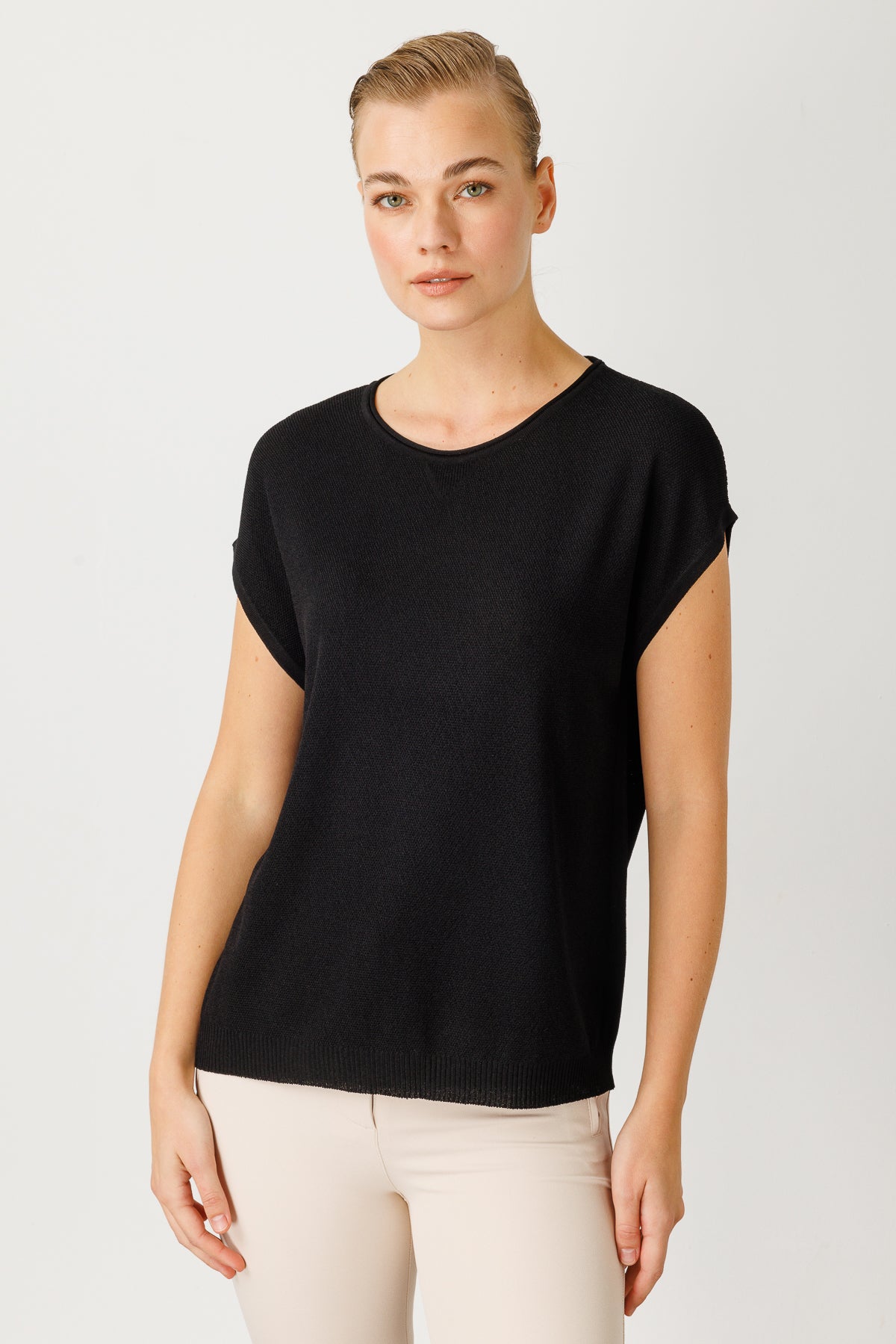 BASIC DIAMOND BLOUSE BLACK