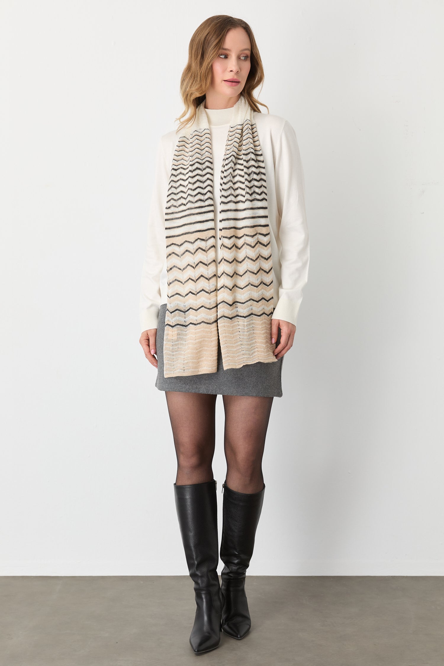 CYBELE SHAWL ECRU-BEIGE-BLACK