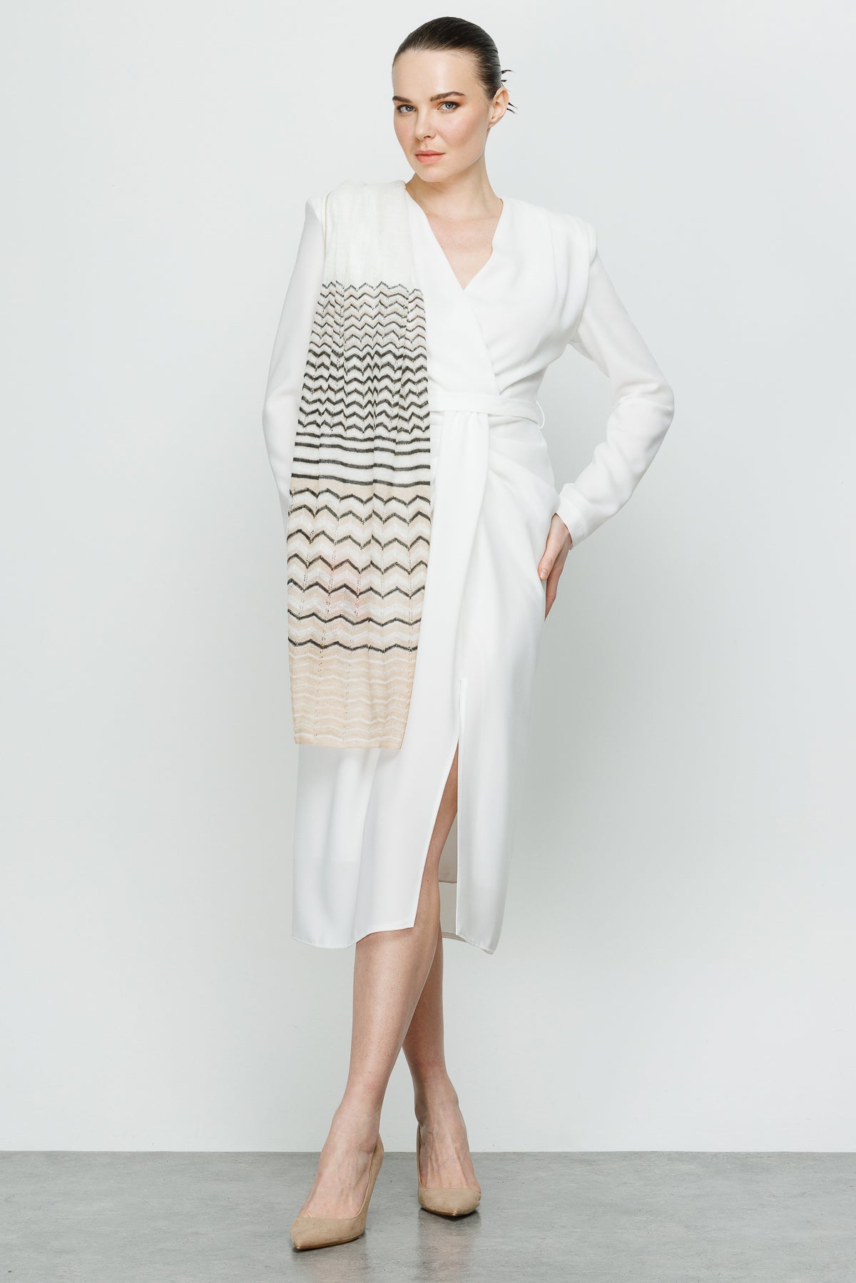 CYBELE SHAWL ECRU-BEIGE-BLACK