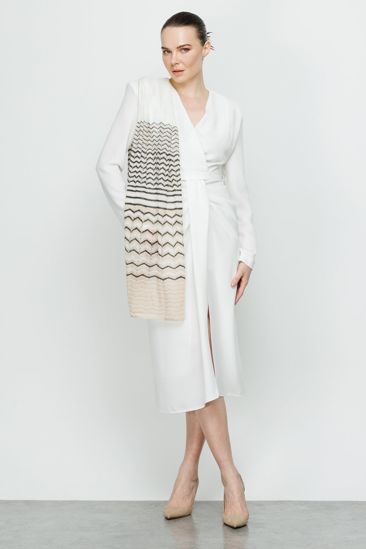 CYBELE SHAWL ECRU-BEIGE-BLACK