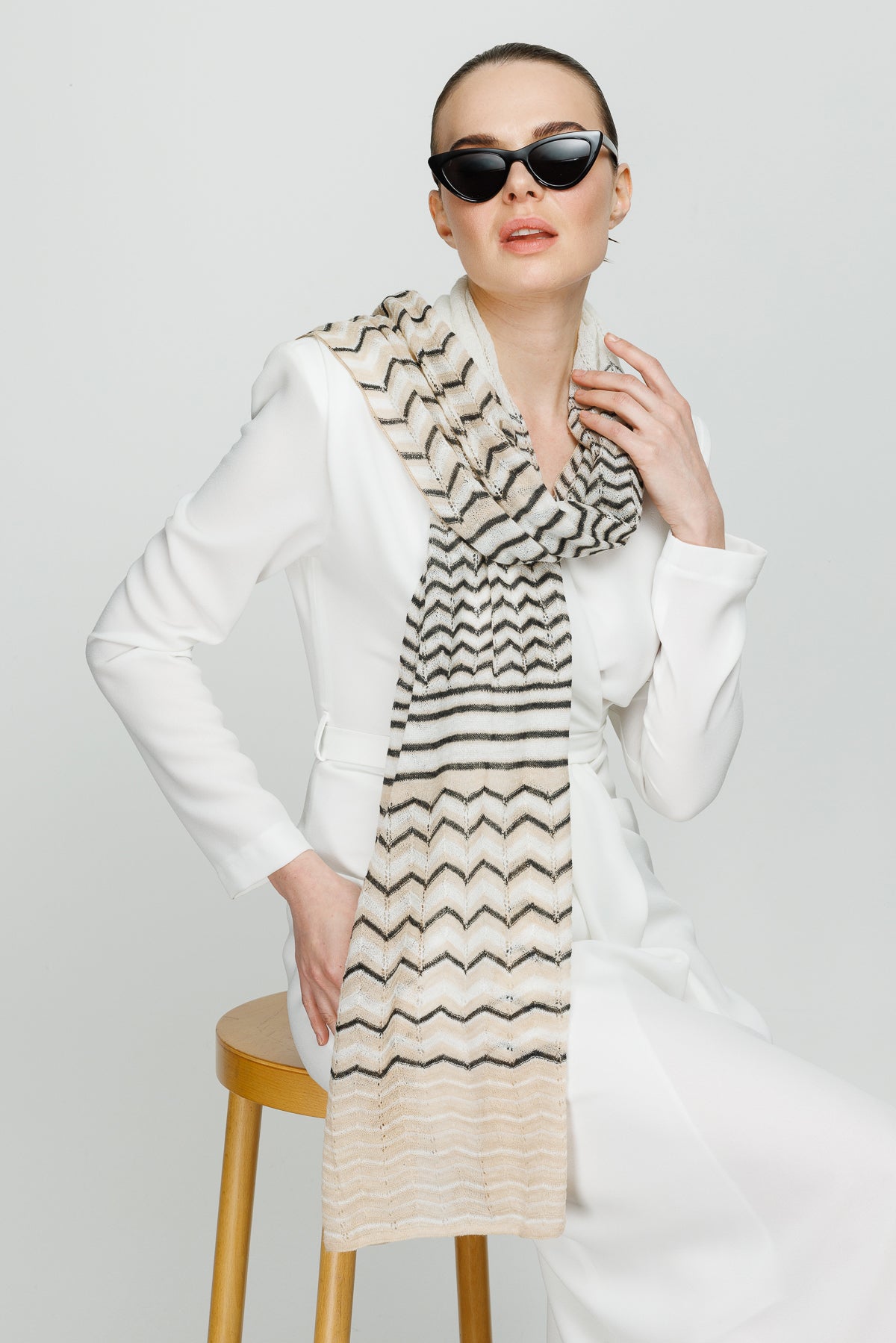 CYBELE SHAWL ECRU-BEIGE-BLACK