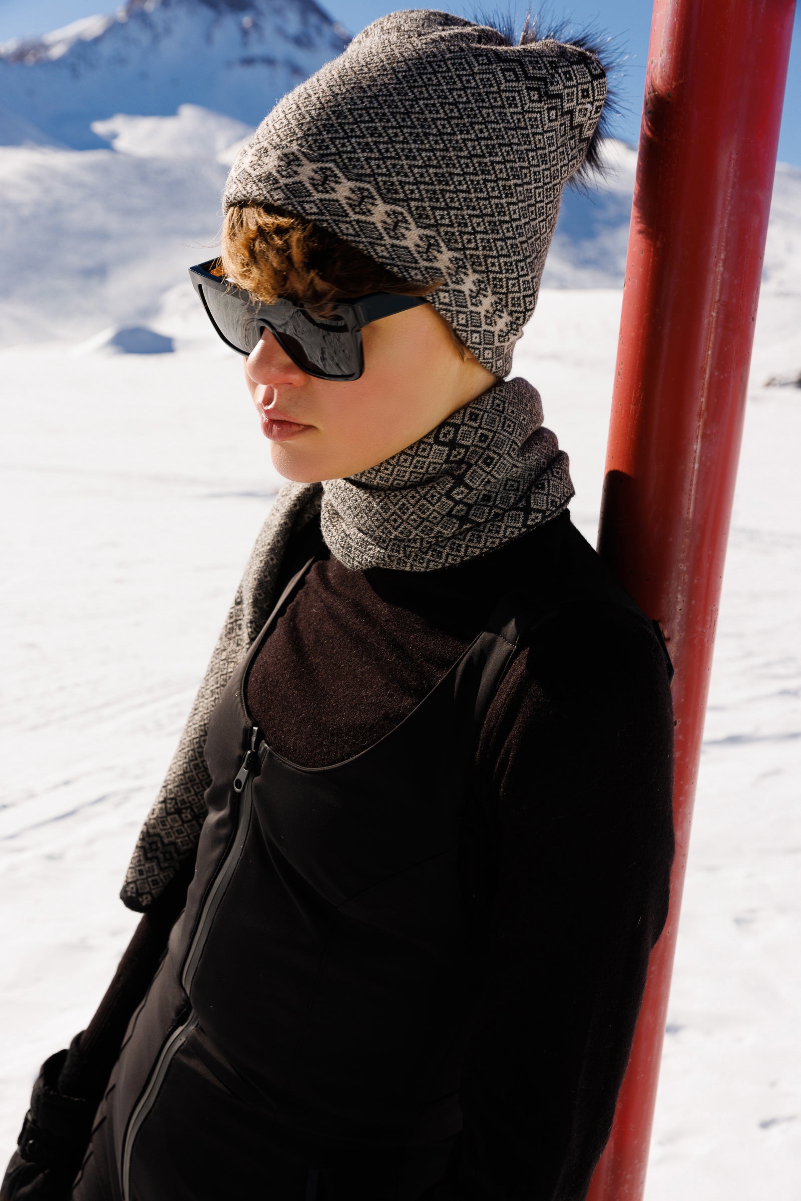 SNEEUWSJAAL ZWART BEIGE