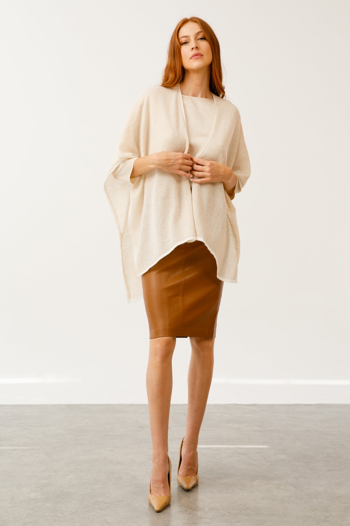 Lydia Stola Ecru-Beige