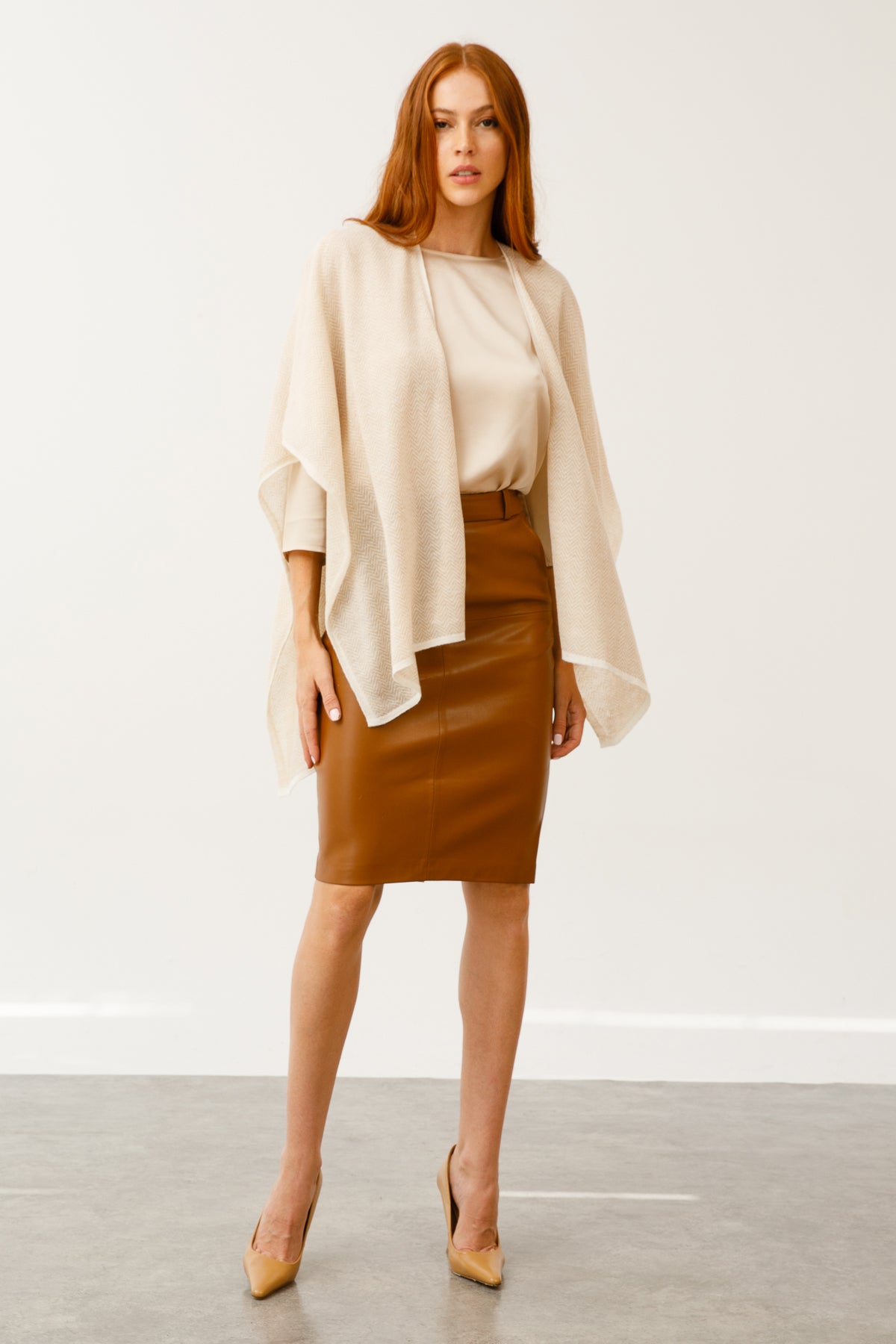Lydia Stola Ecru-Beige
