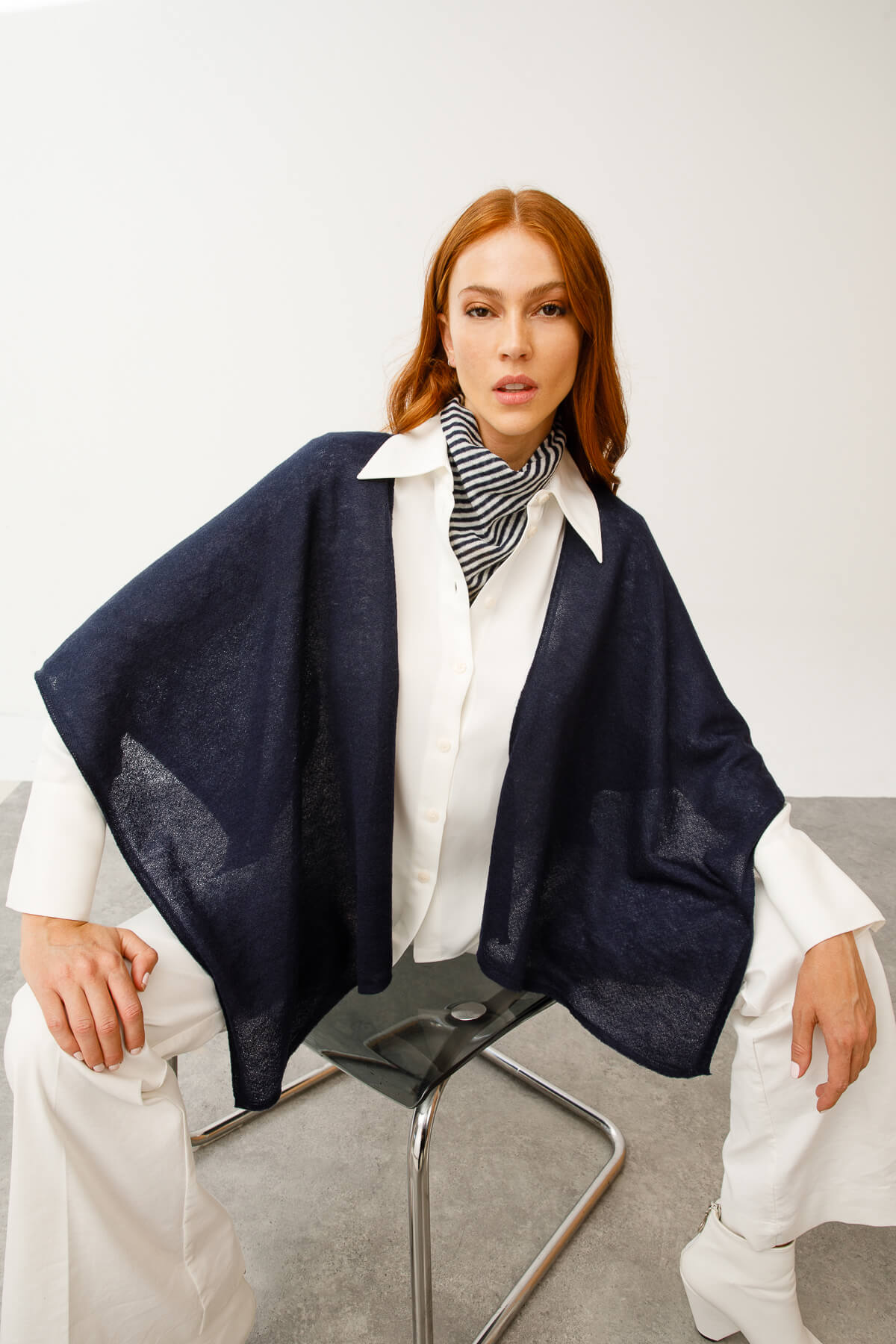 EPHESUS FOULARD MARINEBLAUW ECRU