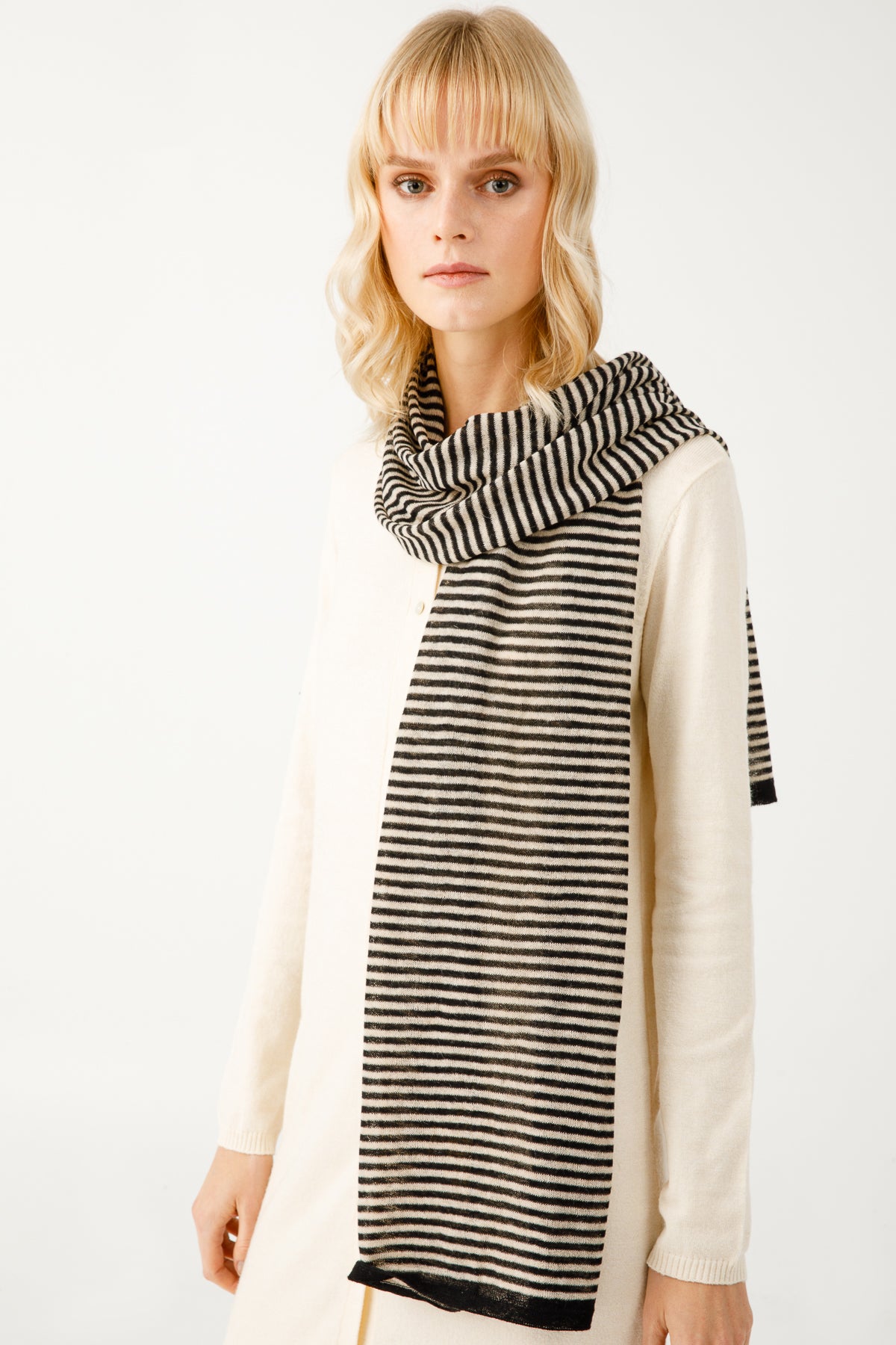 EPHESUS SJAAL ZWART-BEIGE