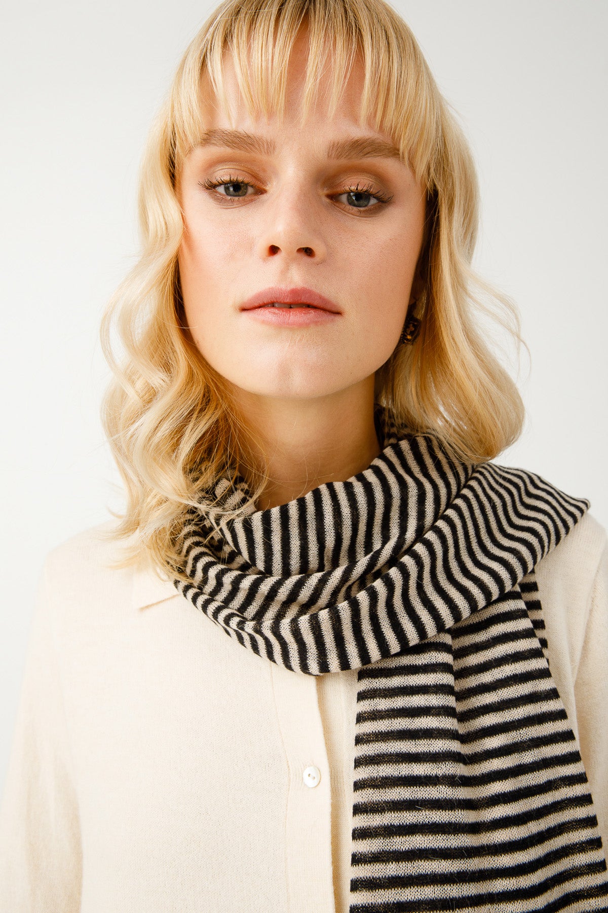 EPHESUS SJAAL ZWART-BEIGE