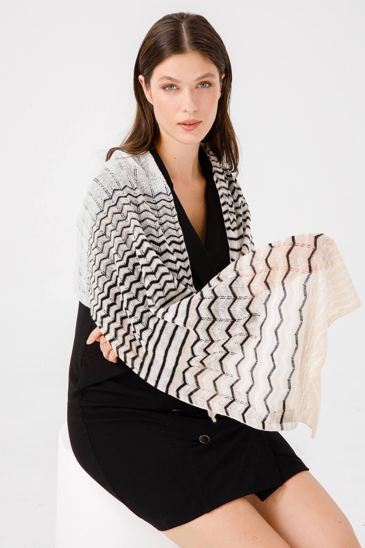 CYBELE SHAWL ECRU-BEIGE-BLACK