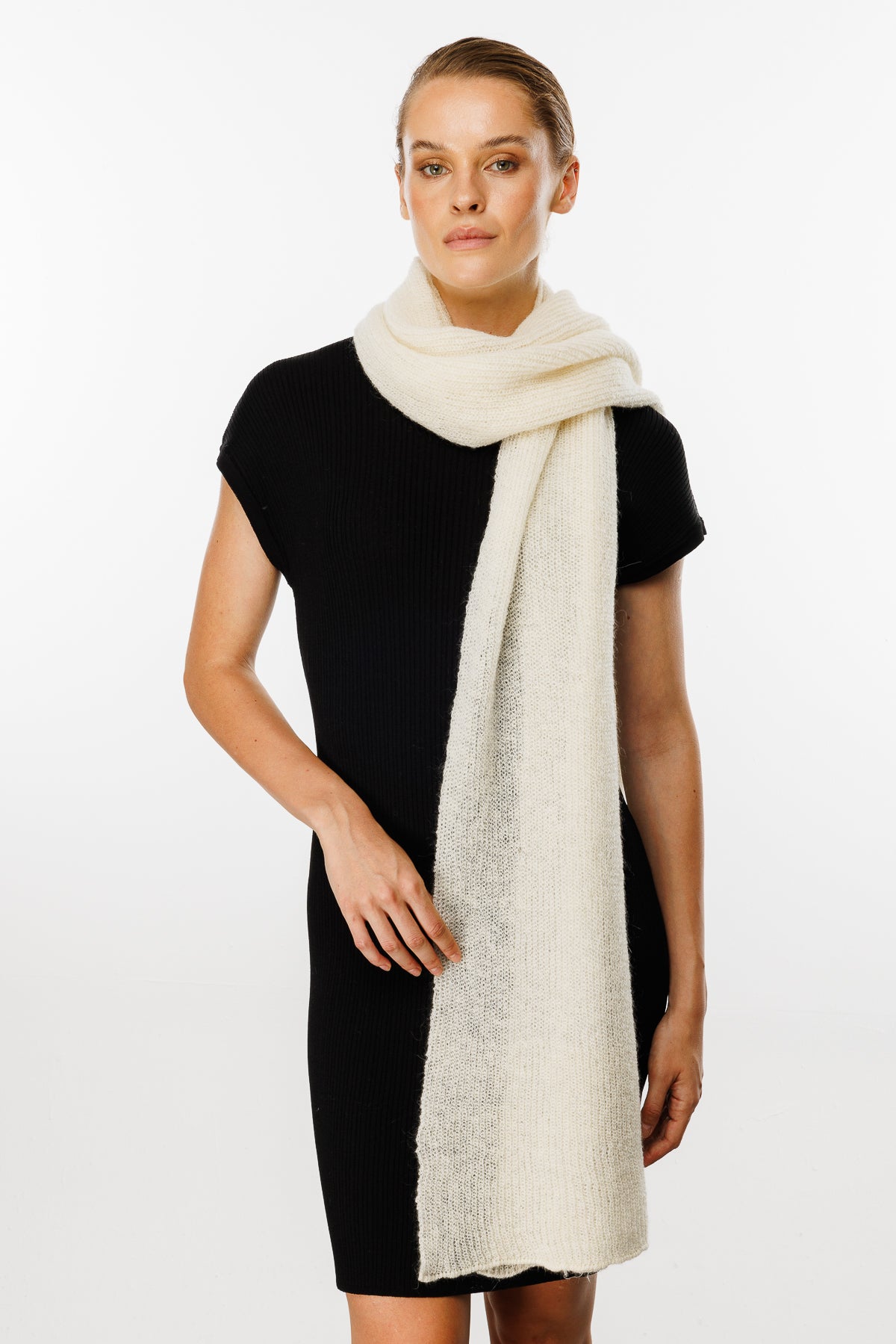 HATTUSA SJAAL ECRU-BASIC KNIT