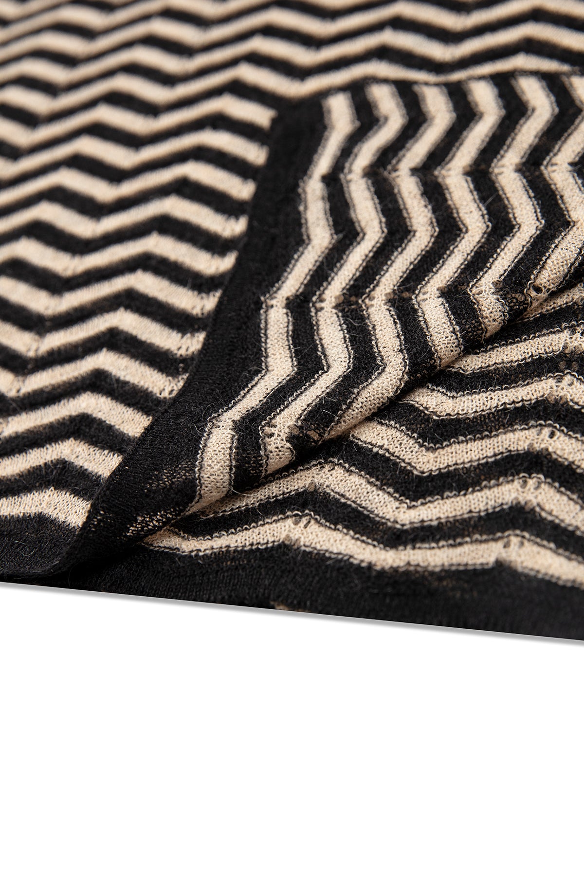 CYBELE SJAAL ZWART-BEIGE
