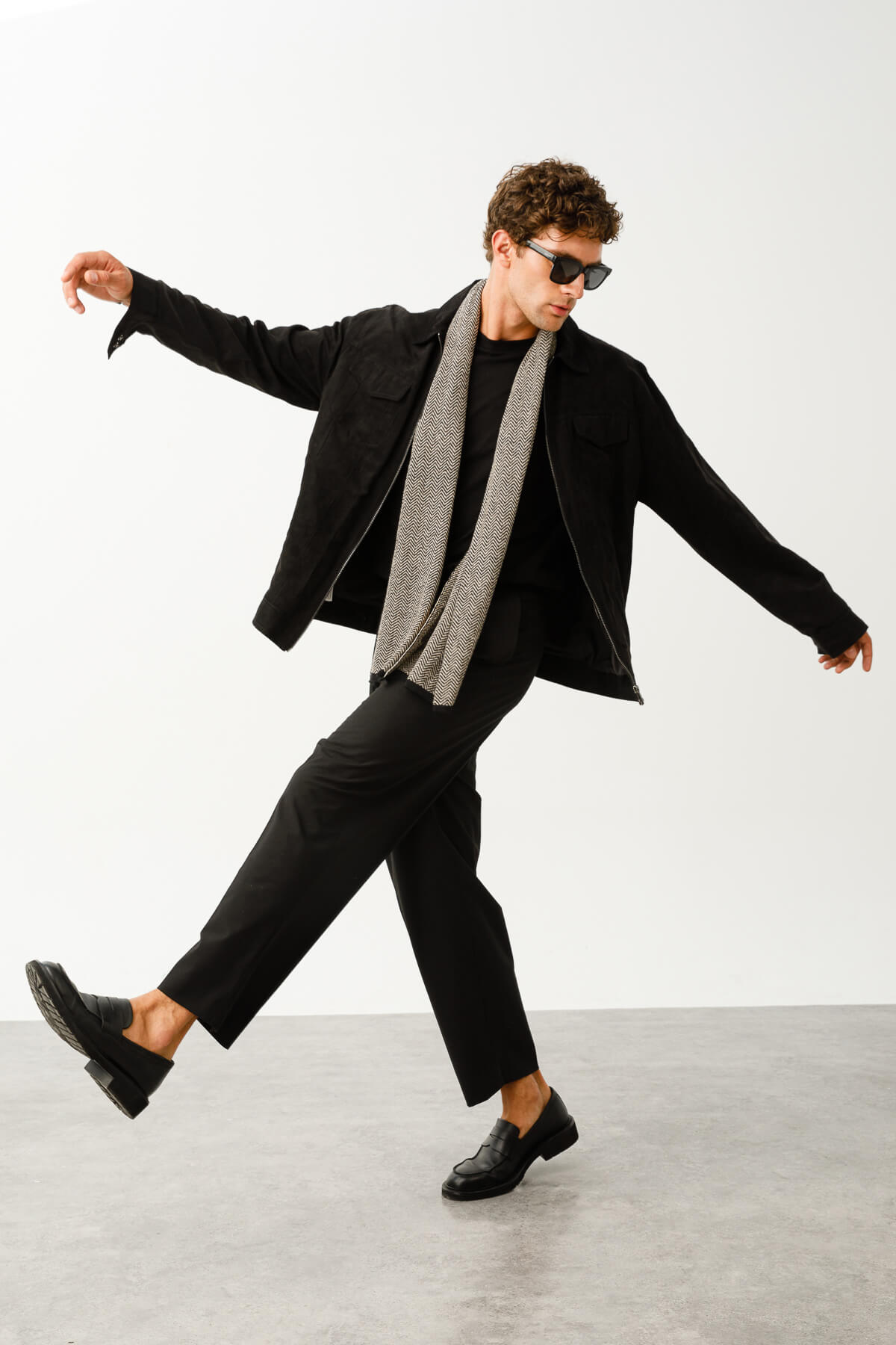 MEN LYDIA SCARF BLACK-BEIGE