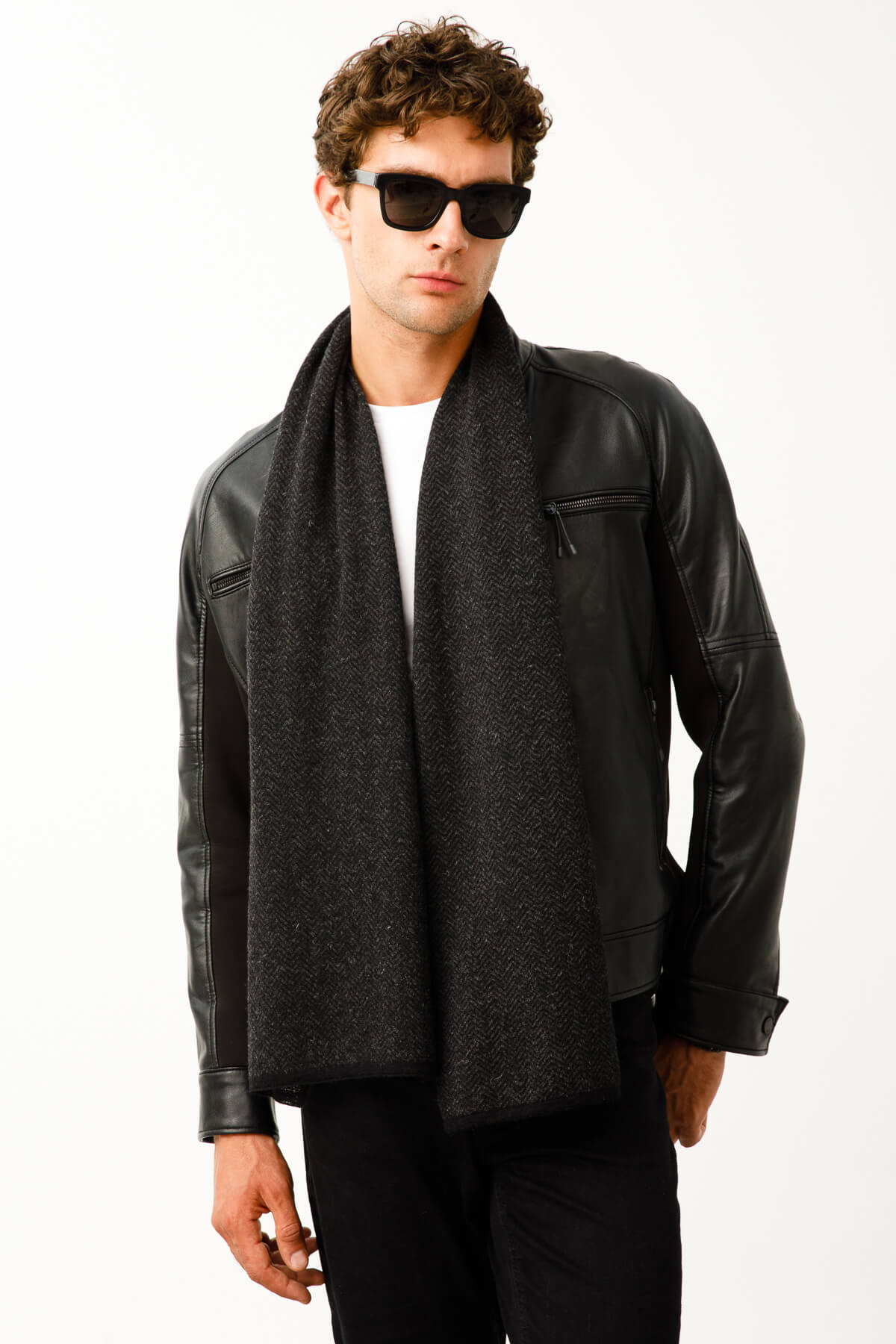 MEN LYDIA SCARF BLACK