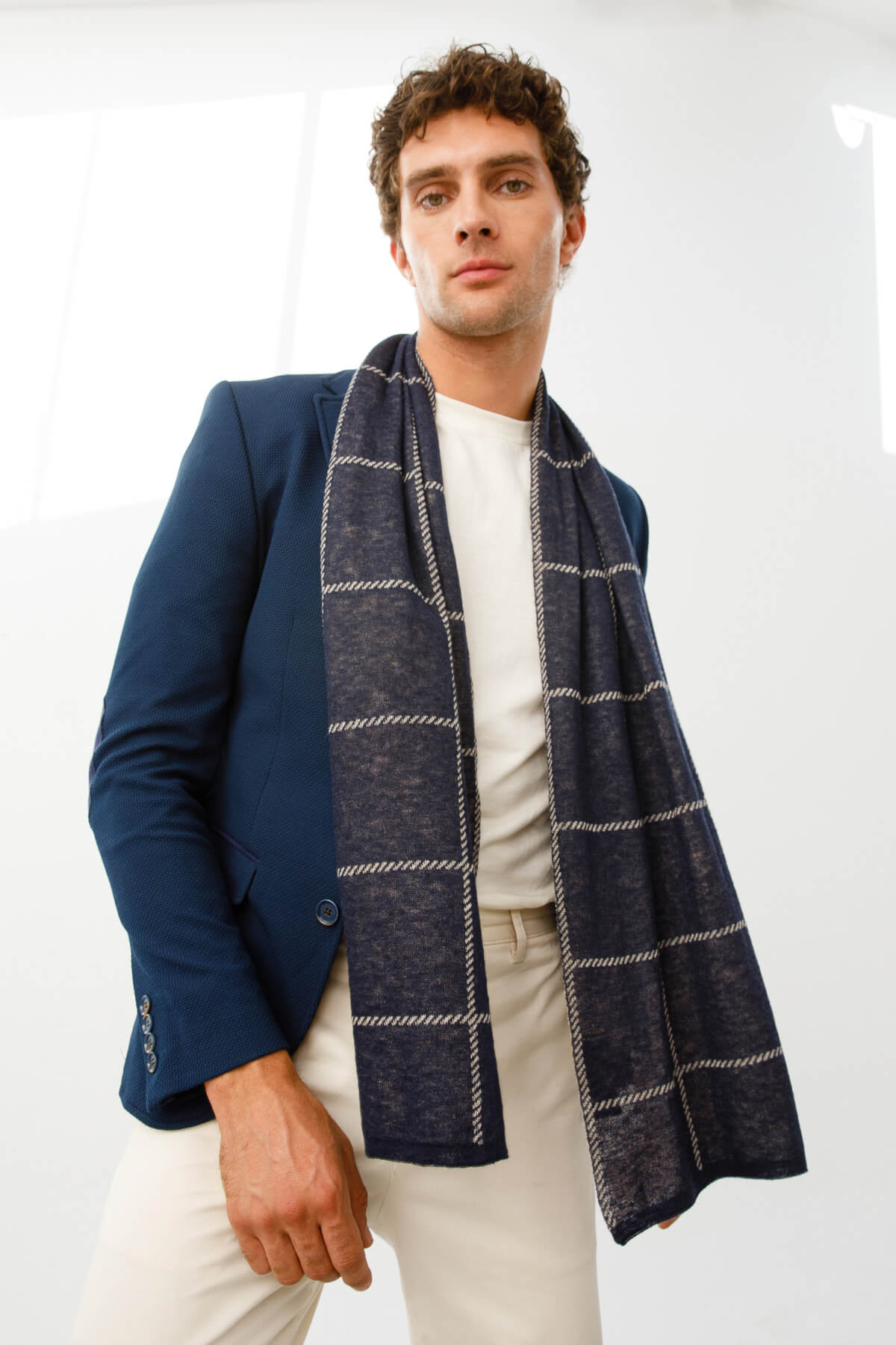 MEN ROMAN CHECK SCARF NAVY-ECRU