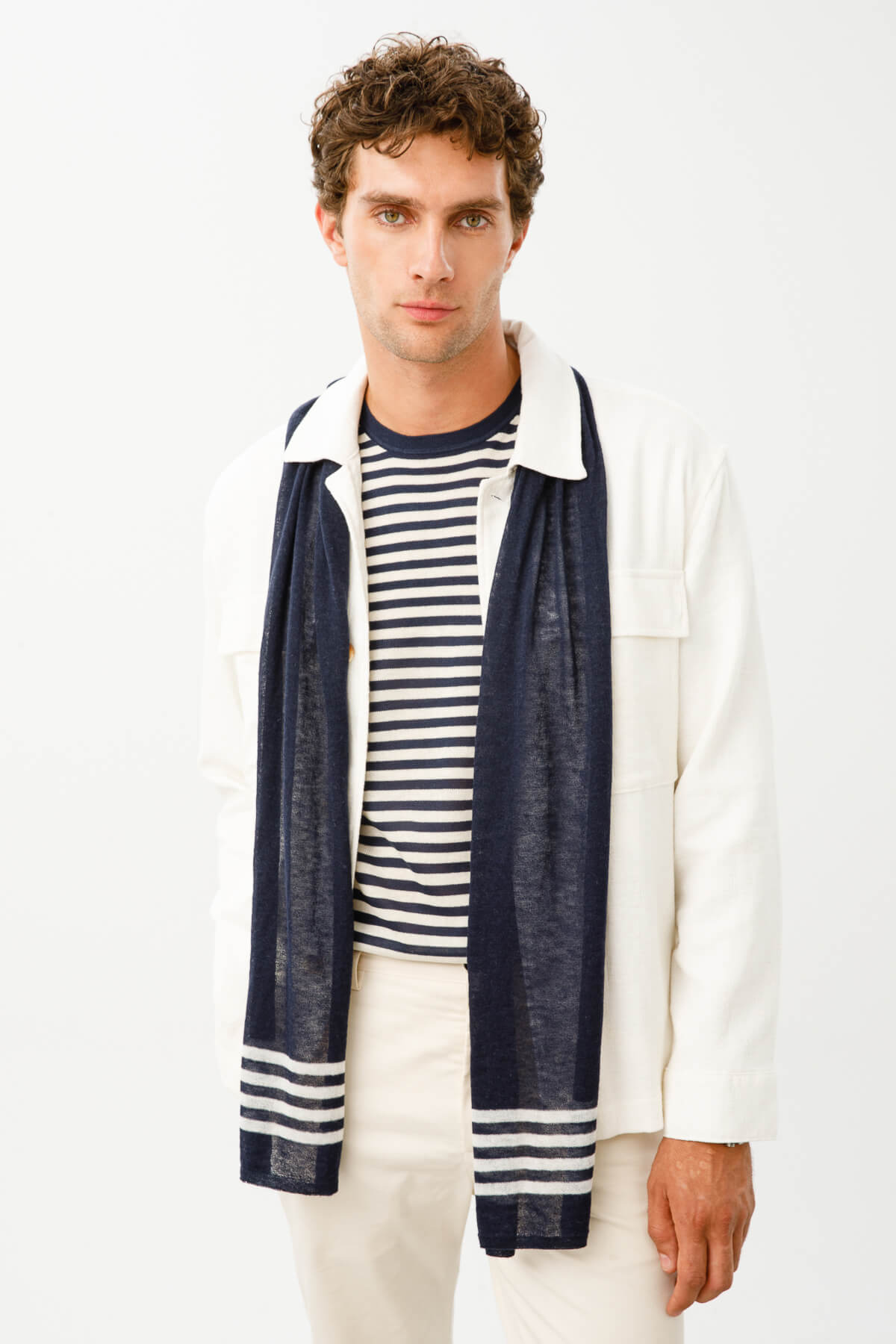 MANNEN MARINEBLAUW SJAAL MARINEBLAUW-ECRU