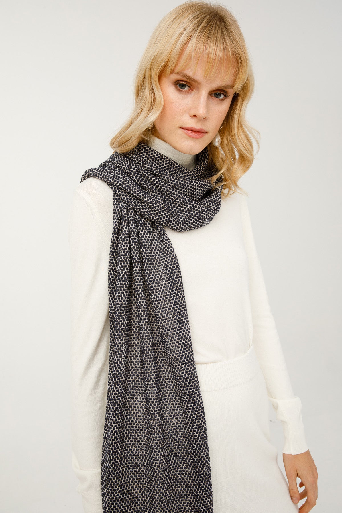 MIDAS SJAAL MARINEBLAUW-BEIGE