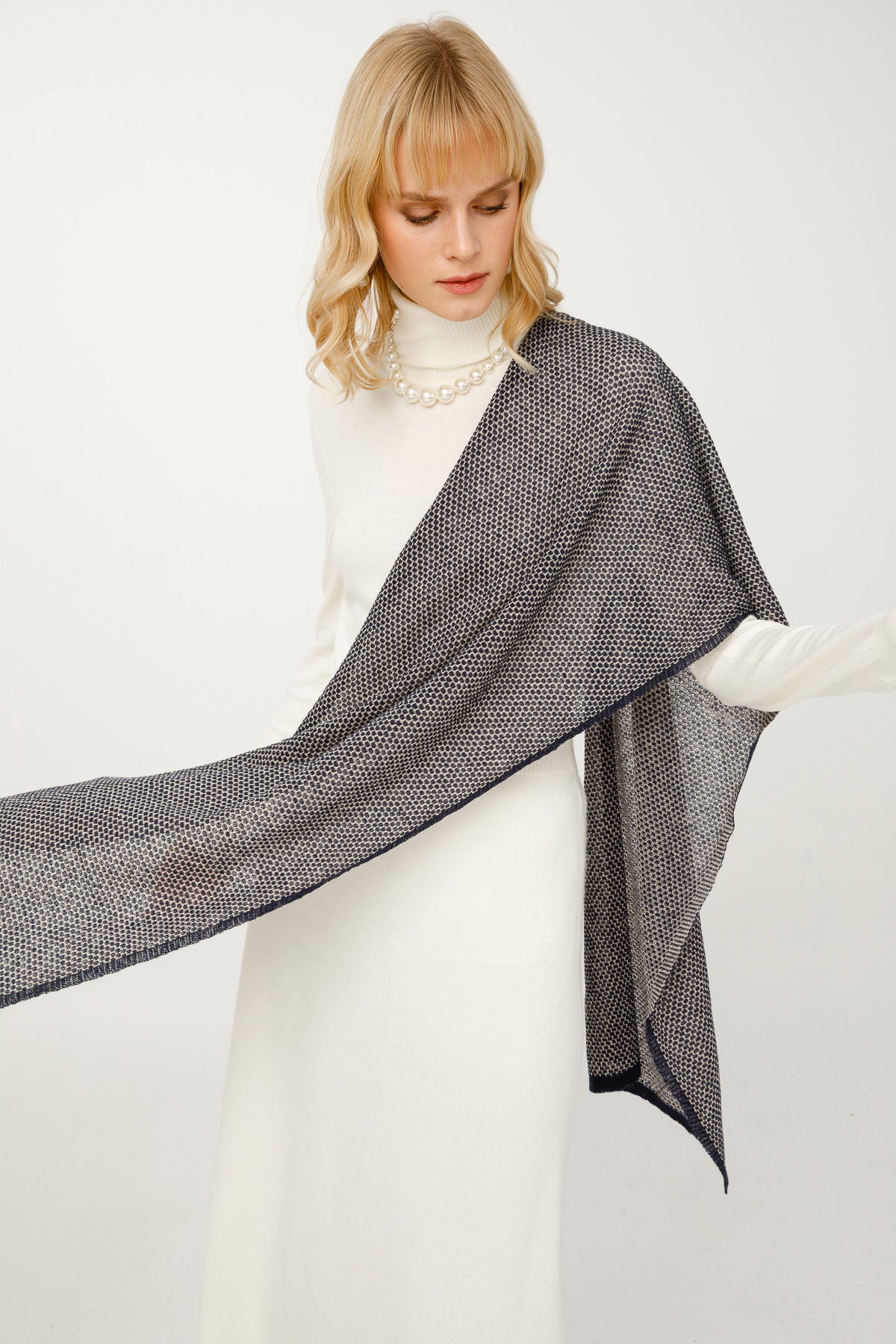 MIDAS SJAAL MARINEBLAUW-BEIGE
