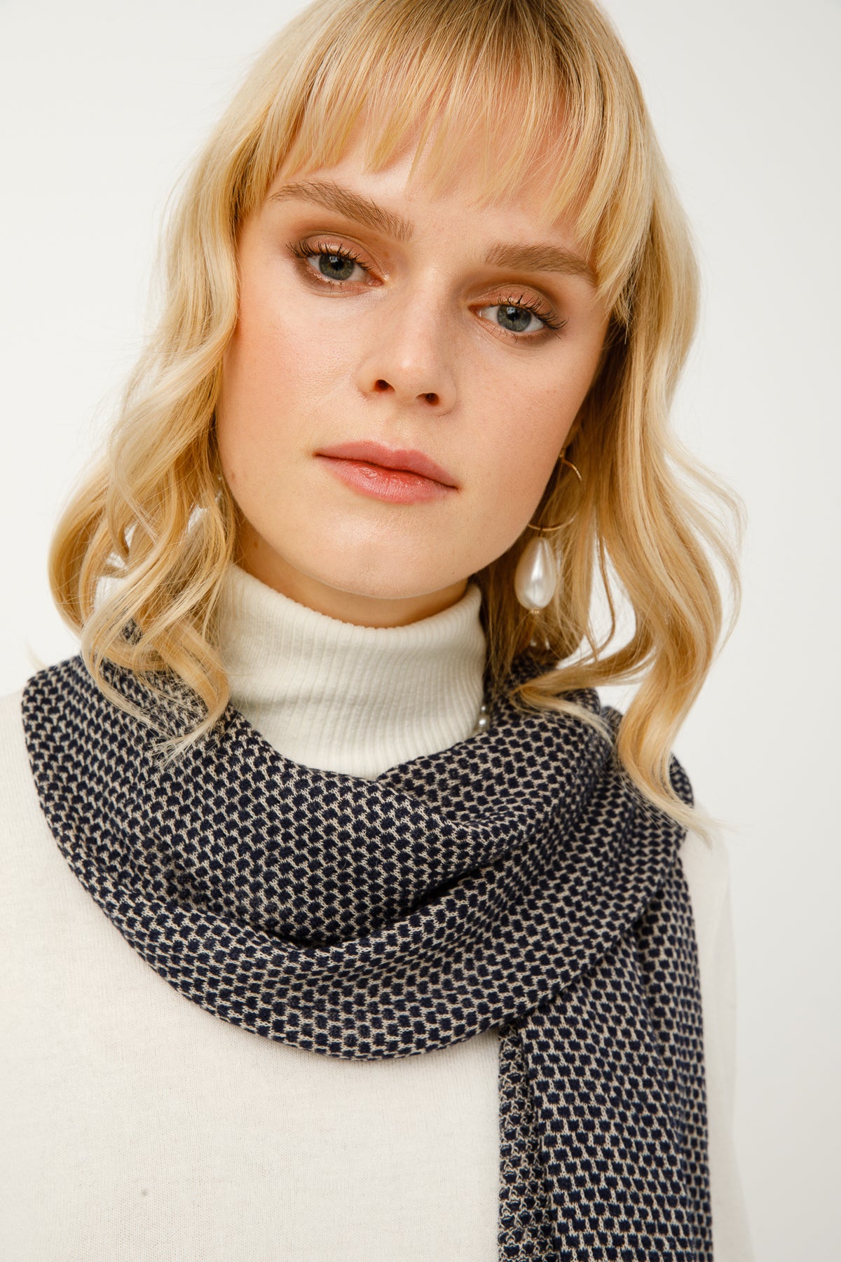 MIDAS SJAAL MARINEBLAUW-BEIGE